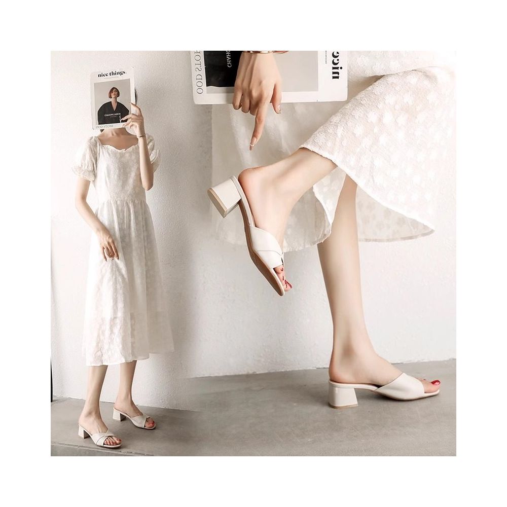 Brand genuine leather discounted slippers for women s outdoor wear in the spring and summer of 2025 fashionable new styles with medium heels thick heels and high heels for women image 2