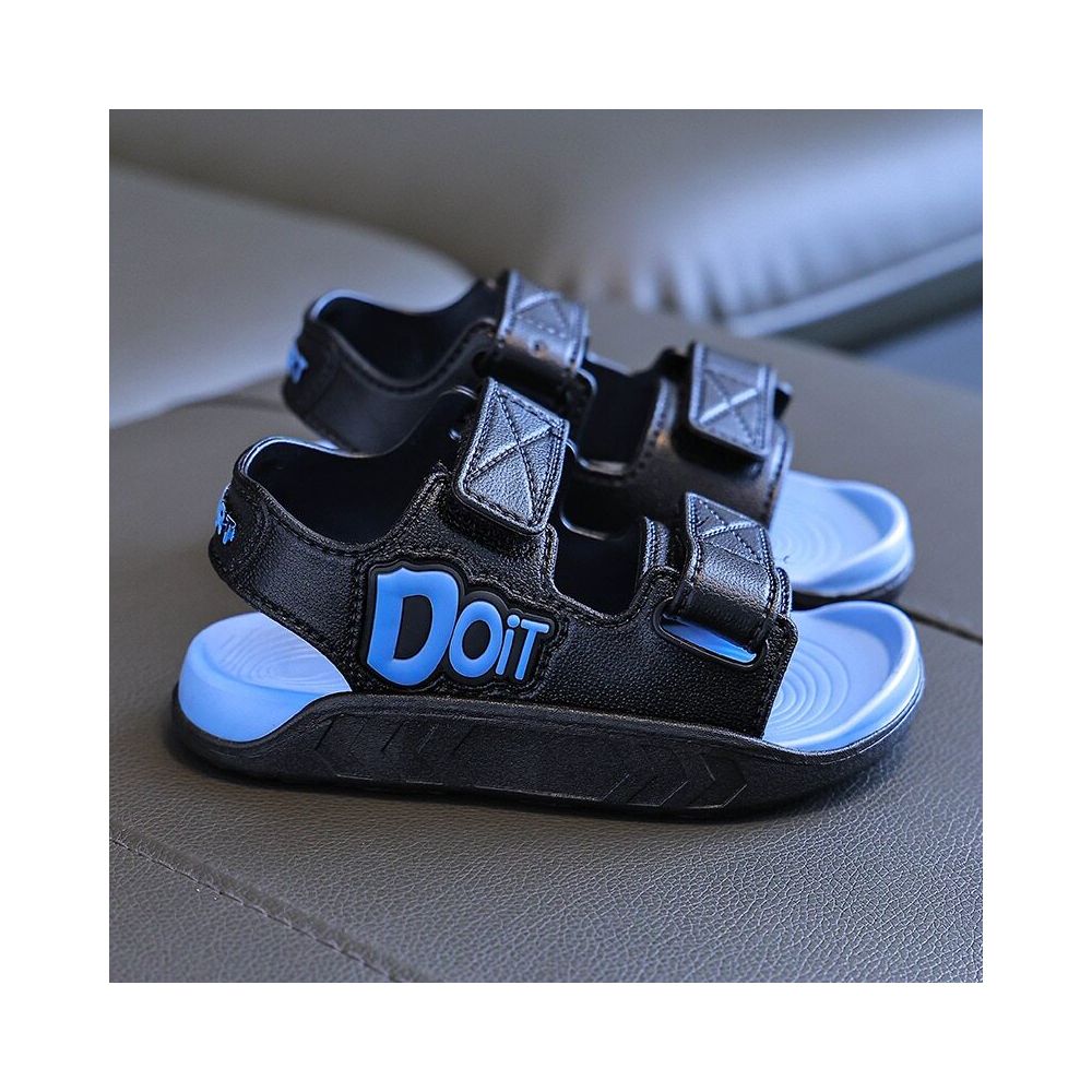 Children s sandals are suitable for wet water and anti slip Boys beach shoes are cool and fashionable 2024 summer new item