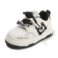 Children's sports shoes