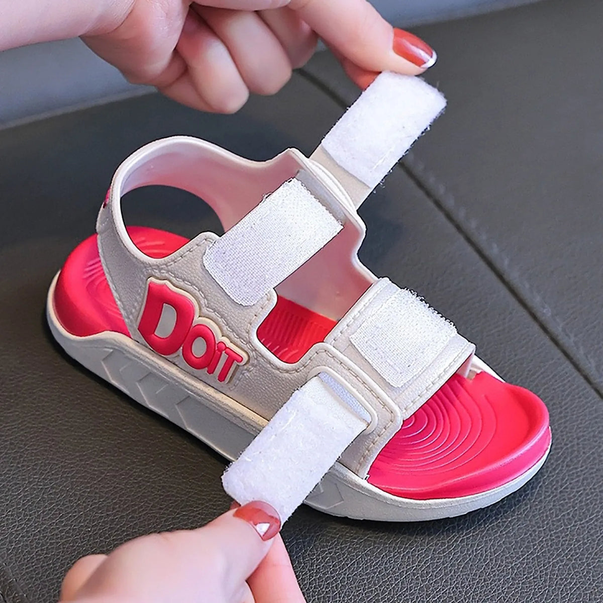 Children Sports Sandals Double Hook And Loop Strap Adjustable Sandals Open Toe Breathable Beach Shoes Soft Sole Non-Slip Sandals