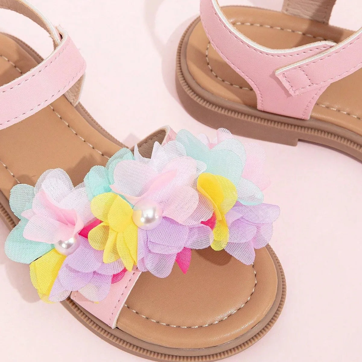 Cute Girls Sandals 2026 New Soft Hook & Loop Beige Kids Princess Shoes Casual Sandals Cute Children Shoes Non-slip