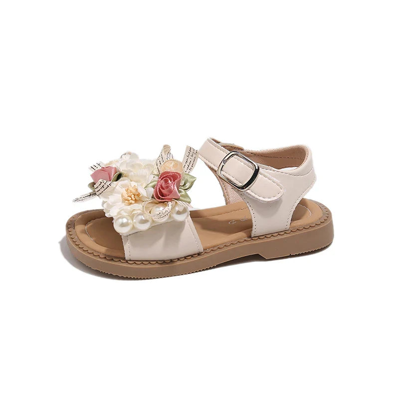 Girls' sandals, fairy-style beach shoes, summer new styles, pearl flower sandals with anti-slip soles, silver princess sandals