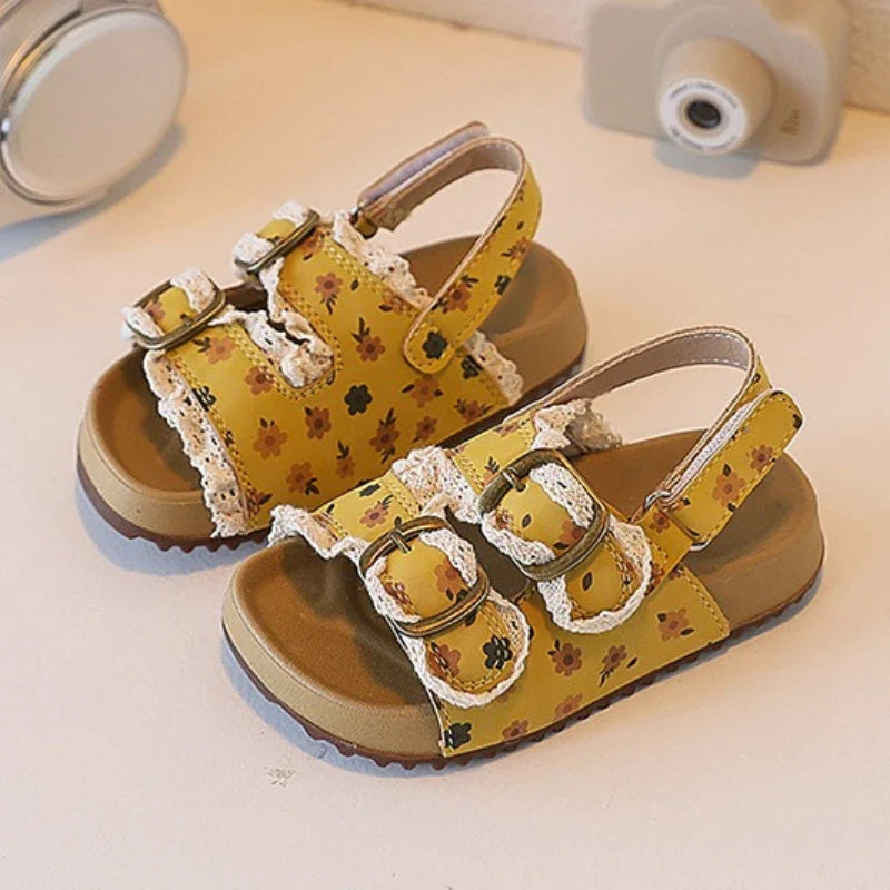 Zapatos 2026 Summer New Girls' Flower Princess Sandals Comfort Anti Slip Kids Beach Shoes Simple Versatile Girls Sports Sandals