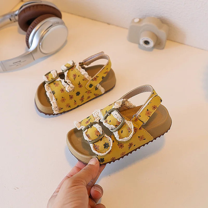 Zapatos 2026 Summer New Girls' Flower Princess Sandals Comfort Anti Slip Kids Beach Shoes Simple Versatile Girls Sports Sandals