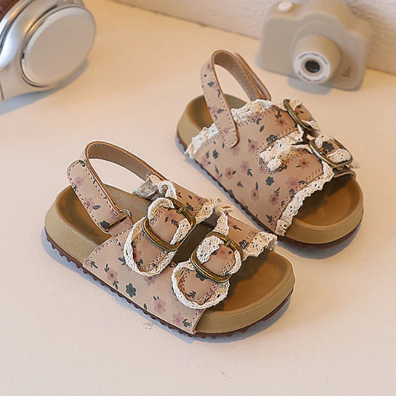 Zapatos 2026 Summer New Girls' Flower Princess Sandals Comfort Anti Slip Kids Beach Shoes Simple Versatile Girls Sports Sandals