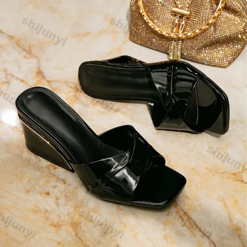 Women's Wedge Shoes 2026 Summer New Closed Toe Square Toe Casual Platforms Sandals Fashion Versatile Comfortable High Heels
