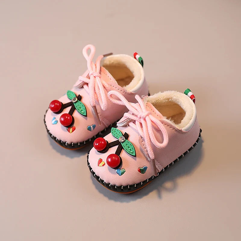 Cute Girls Warm Shoes Sweet Cherry Kids Walking Shoes Suede Comfortable 2025 Winter New Baby Flat Shoes Round Toes Soft Bottom