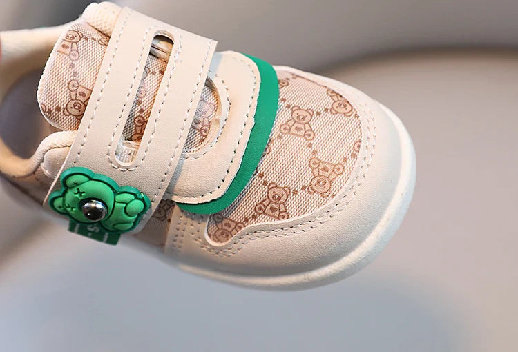 1 pairs Baby Shoes Spring New Baby Soft Sole Versatile  kid's Walking Shoes Little Bear Girls Sports Shoes Cartoon Casual Shoes
