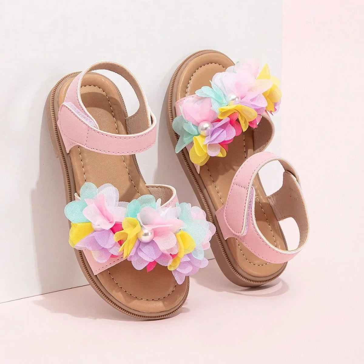 Cute Girls Sandals 2026 New Soft Hook & Loop Beige Kids Princess Shoes Casual Sandals Cute Children Shoes Non-slip